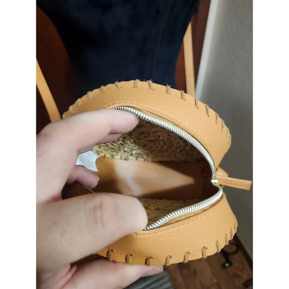 Bath & Body Works STRAW CROSSBODY Cosmetic or Beach Bag Boho Style - Picture 5 of 10